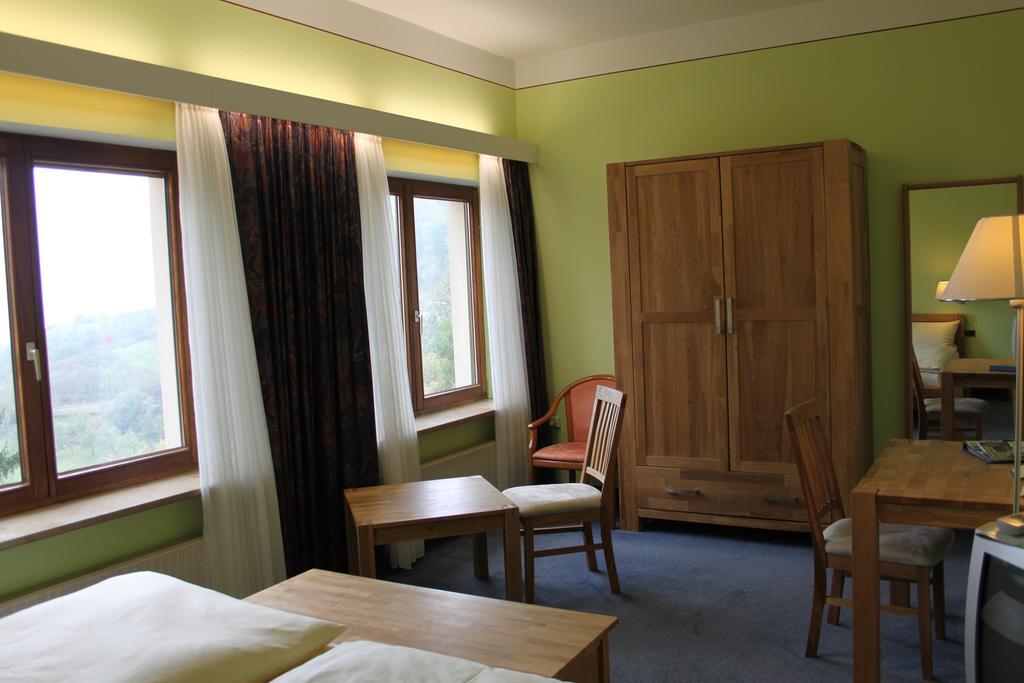 Hotel-Gasthof Die Post Brennerei Frankenhoehe Schillingsfürst Dış mekan fotoğraf