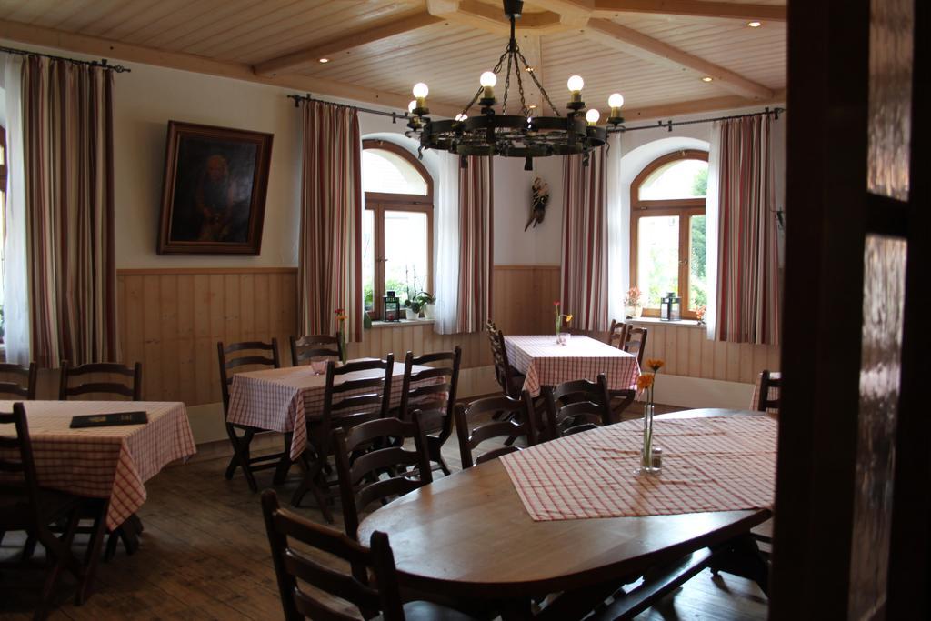 Hotel-Gasthof Die Post Brennerei Frankenhoehe Schillingsfürst Dış mekan fotoğraf